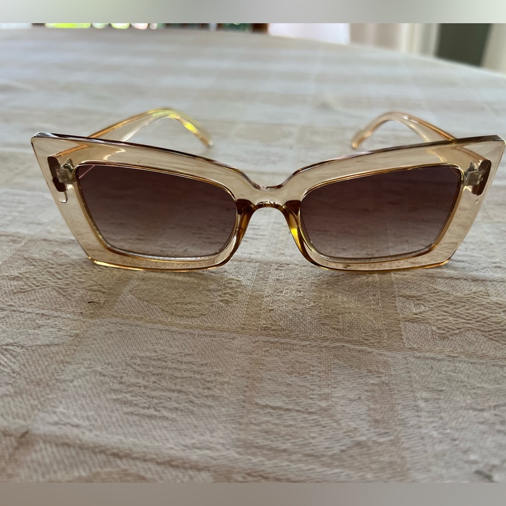 Free People Brown Clear Cat-Eye Sunglasses - Picture 5 of 5
